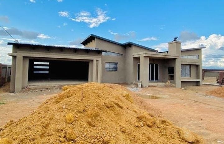 Double-Garage Residence